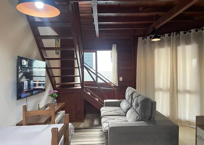 Sobrado Com Piscina No Santinho