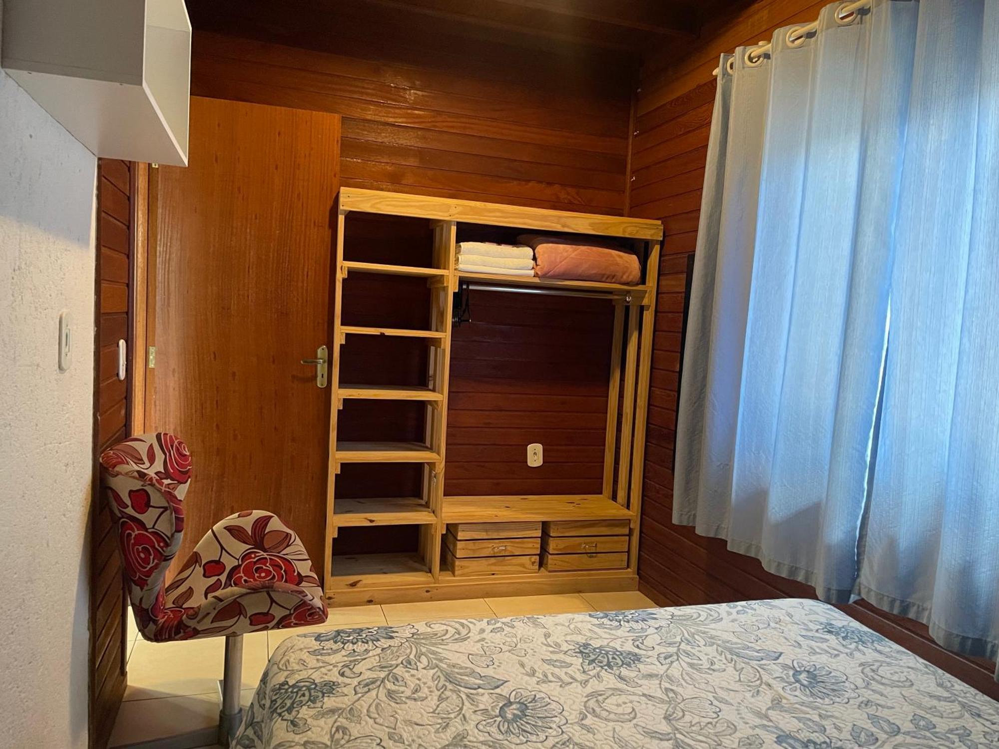 Holiday home Sobrado Com Piscina No Santinho