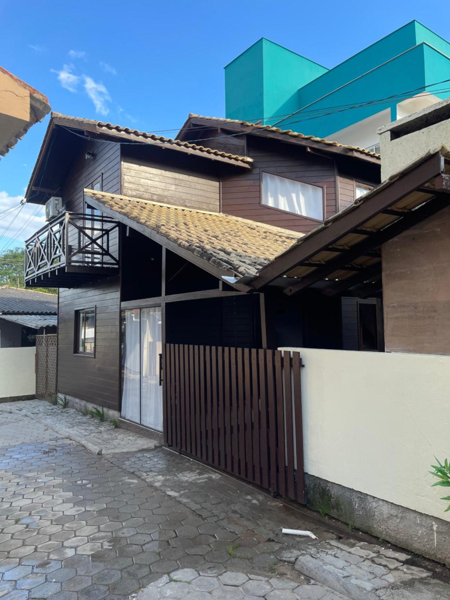 Holiday home Sobrado Com Piscina No Santinho Florianopolis